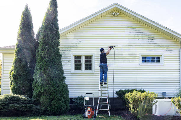 Best Animal Enclosure Cleaning  in Crescent City, FL